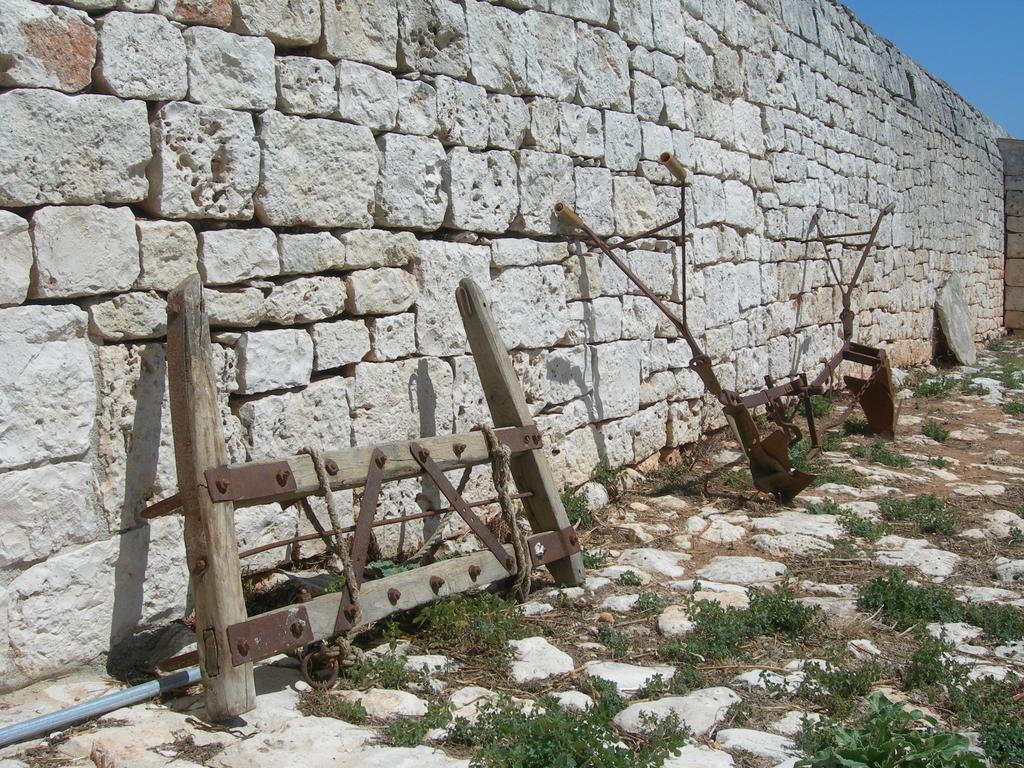 Masseria Montecchie Ceglie Messapica Exterior foto